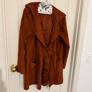 BE COOL Women's Rust Top